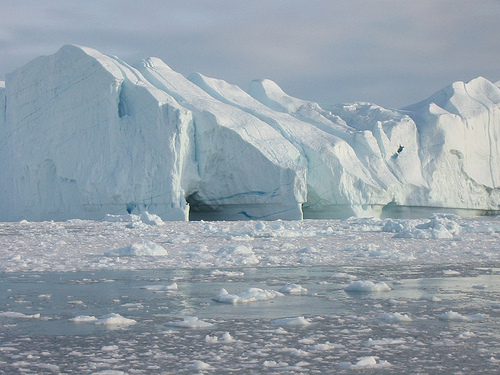 Polo Nord inquinato dalla plastica