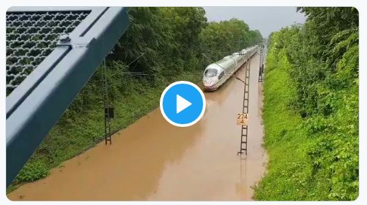 Germania Treno "corre" sull'acqua