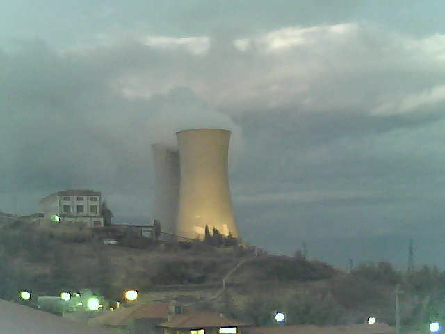 Vista sulla centrale geotermica di Castelnuovo di Val di Cecina - A cura di Mario Vignali