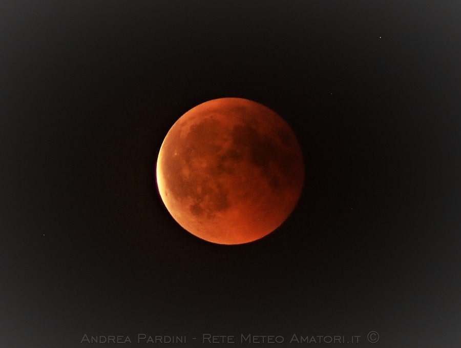 Eclissi di Luna 7 settembre 2025: lo spettacolo visibile dall’Italia