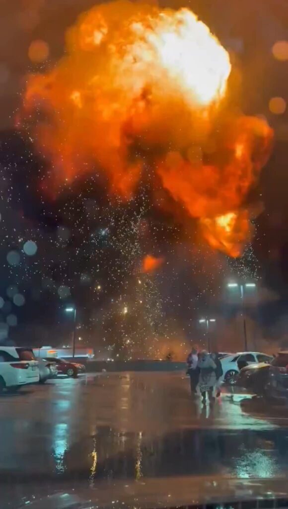 Incidente aereo a Northeast Philadelphia: precipita un jet medico con sei persone a bordo