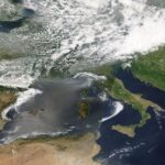 Fumo dagli Incendi in Canada: Cieli Lattiginosi e Qualità dell’Aria in peggioramento